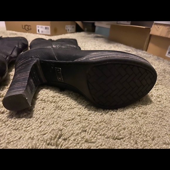 UGG HEEL BOOTS SAVOIE - Picture 5 of 8